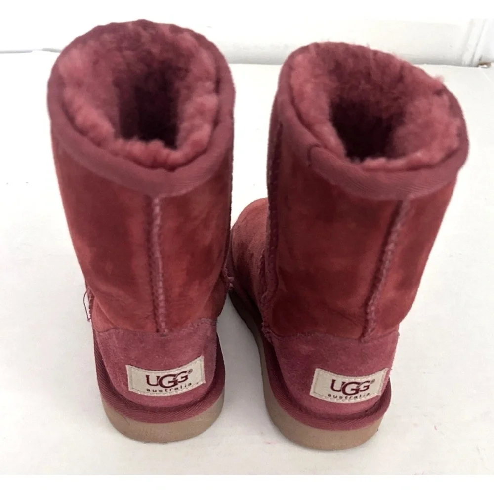 UGG | 5251T Classic II Slip On Boots Toddler Girls Size 11 Red Winter Fur Shoes